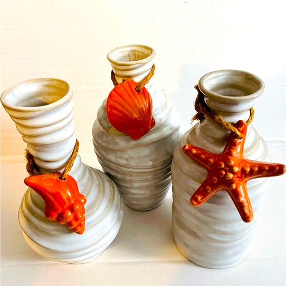 💎 Three Shell Theme Glass Vases. - Picture 2 of 4